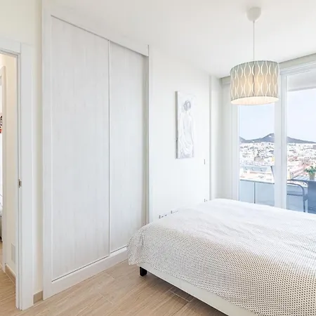 Brand New With Ocean & Volcano Views Апартаменты
